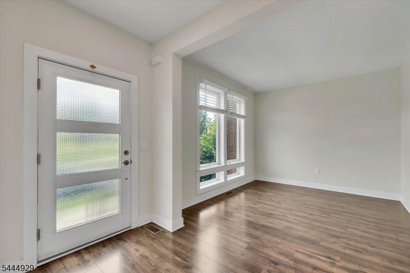 3 Sweetbay St Property Photo 2