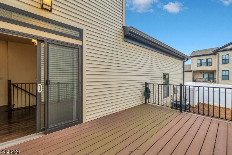 3 Sweetbay St Property Photo 9