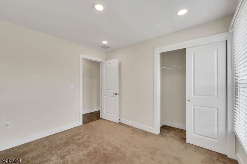 3 Sweetbay St Property Photo 34
