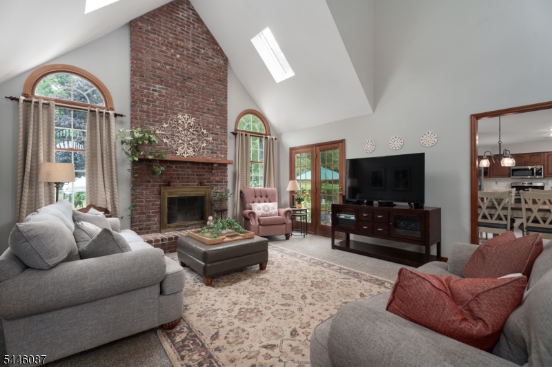 17 Shy Creek Rd Property Photo 3