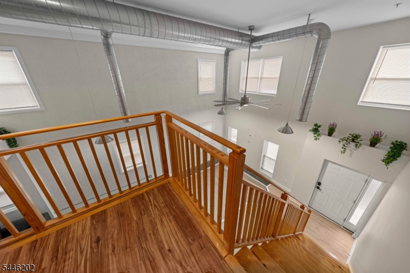 35 Woodside Pl Property Photo 1