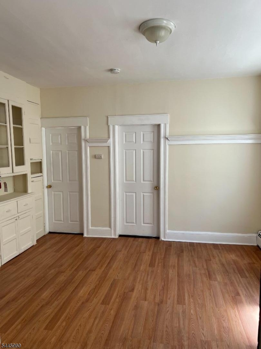 136 Division Ave Property Photo 9
