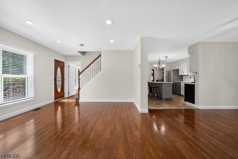 64 Valley Rd Property Photo 8
