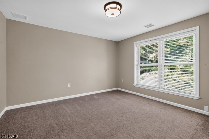 64 Valley Rd Property Photo 9
