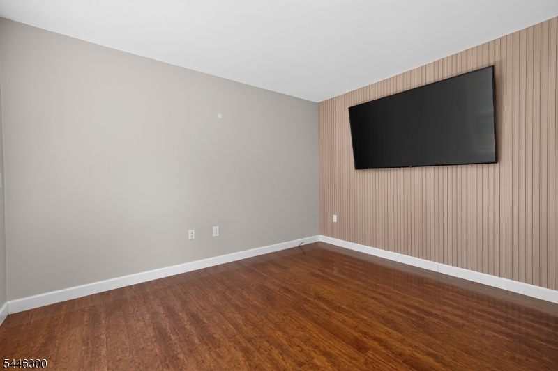 64 Valley Rd Property Photo 11