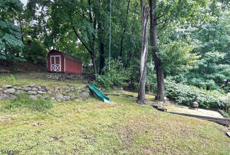 64 Valley Rd Property Photo 19