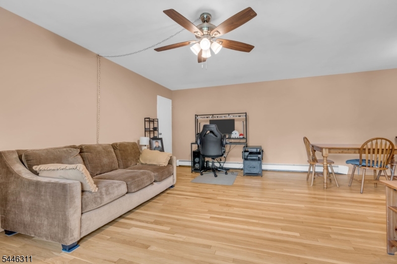 38 Deanna Dr 105 Property Photo 5