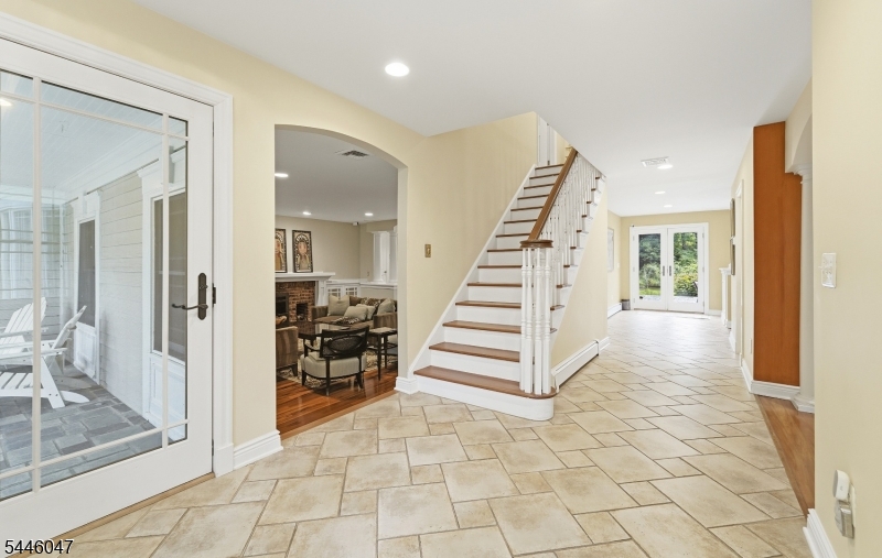 200 Valley Dr. Property Photo 4