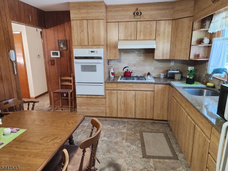 615 Ashland Rd Property Photo 12