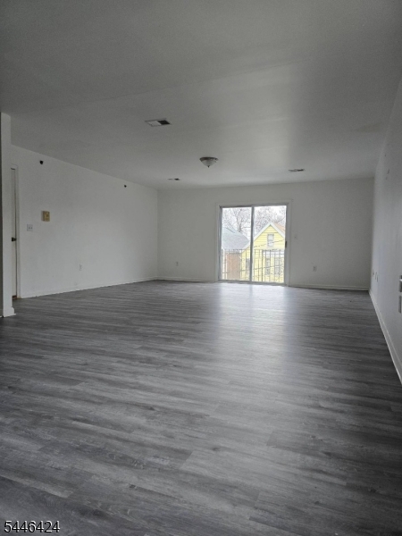 56 Kent St 2 Property Photo 1