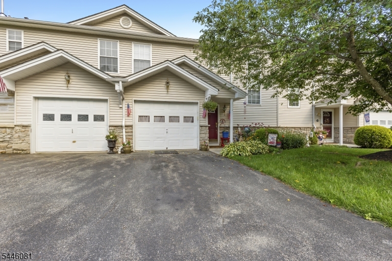 21 Stonehill Rd Property Photo 1