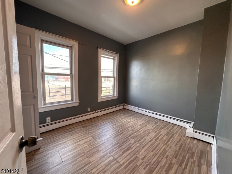 748 Trumbull St 2 Property Photo 6