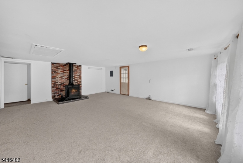 6 Concord Dr Property Photo 8