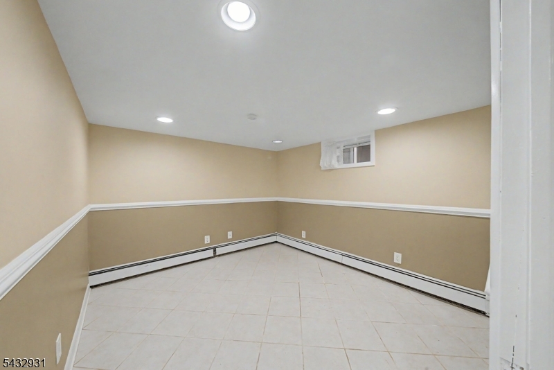 10 S Parkway Property Photo 30