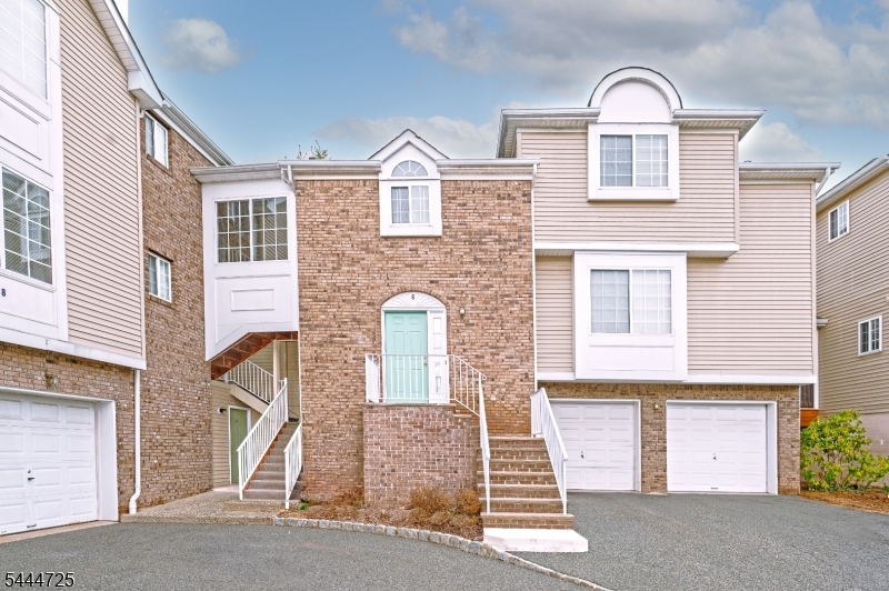 6 Whispering Way W Property Photo 8