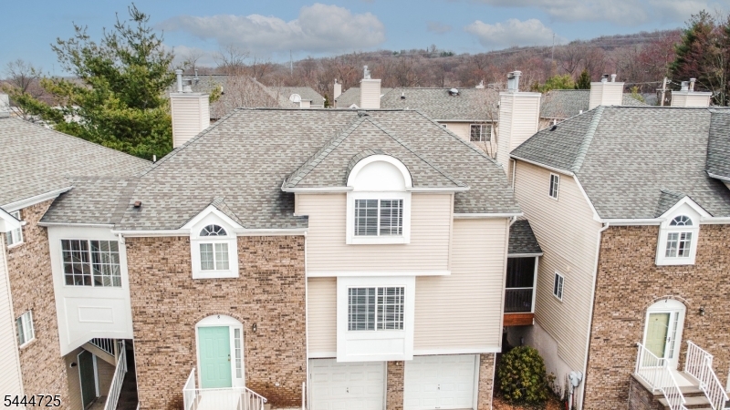 6 Whispering Way W Property Photo 10