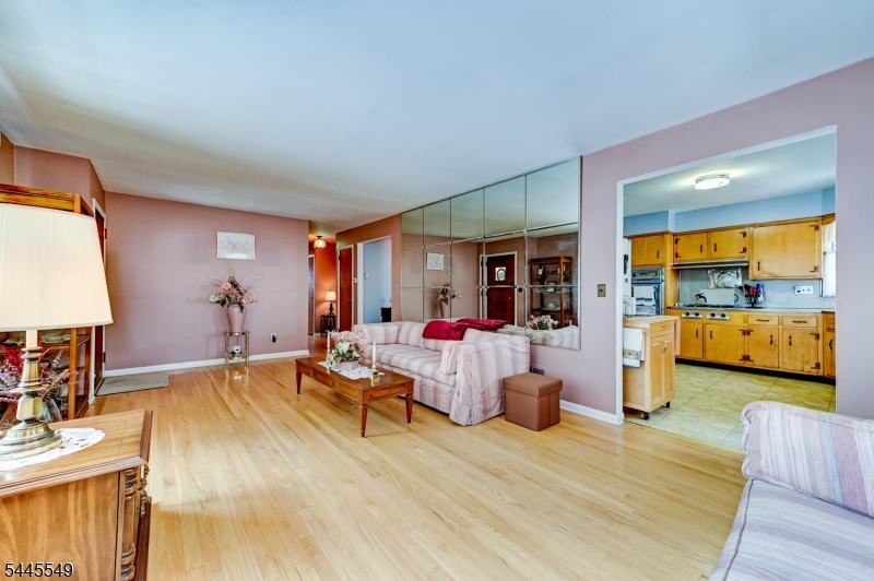 176 Pompton Rd Property Photo 12