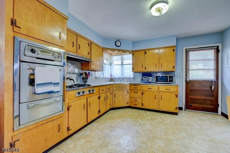 176 Pompton Rd Property Photo 17