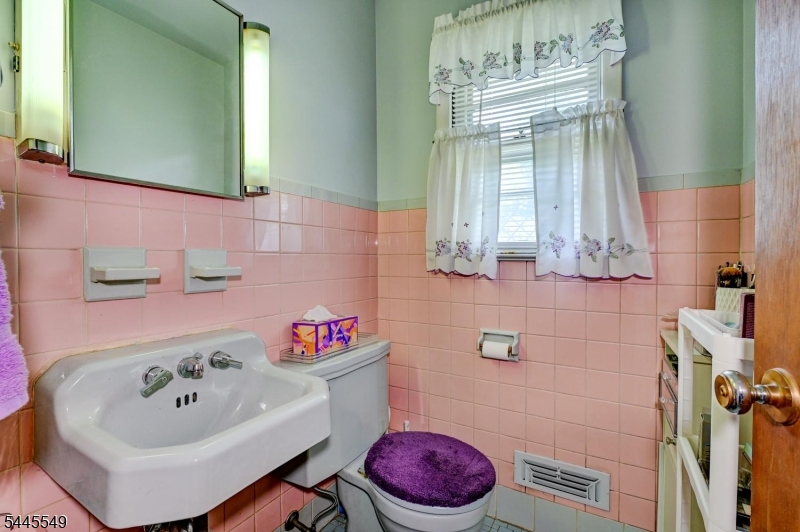 176 Pompton Rd Property Photo 21