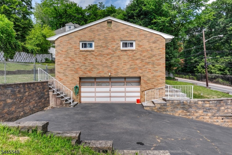 176 Pompton Rd Property Photo 33