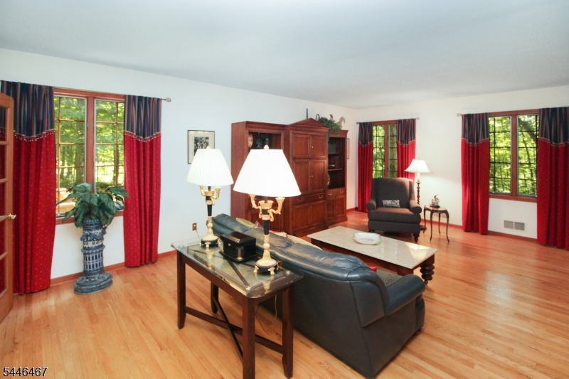 7 Janice Dr Property Photo 11