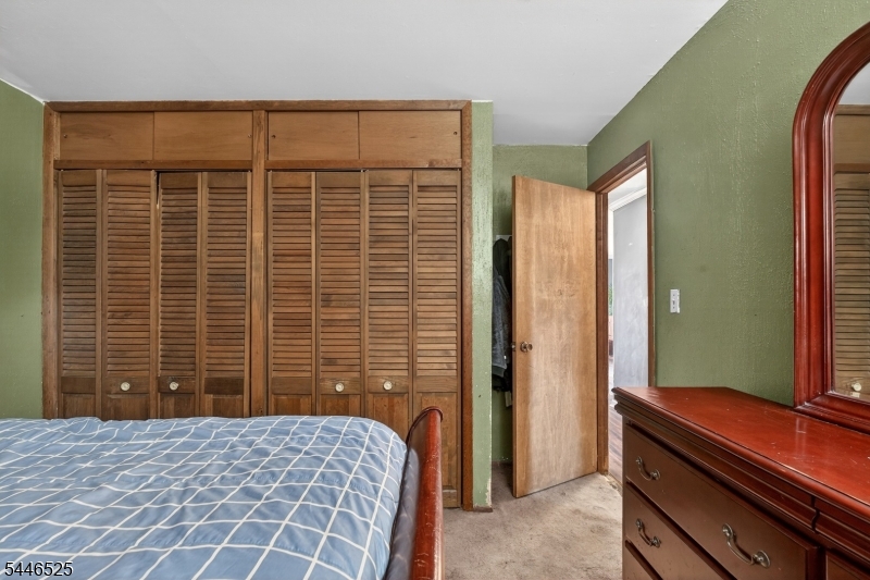 77 W Arthur Pl Property Photo 16