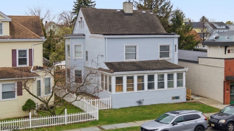 287 Crooks Ave Property Photo 1