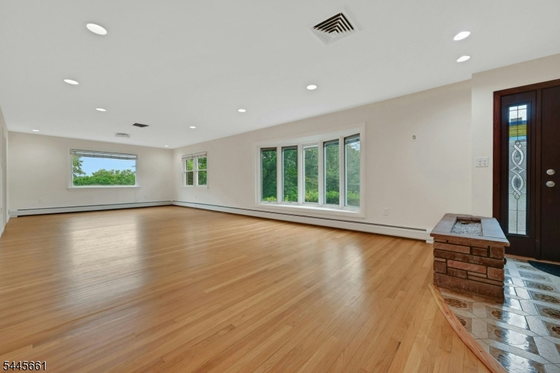26 Alpine Dr Property Photo 5