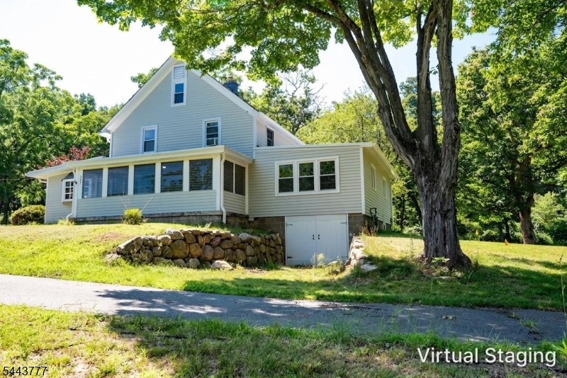 397 Berkshire Valley Rd Property Photo 2