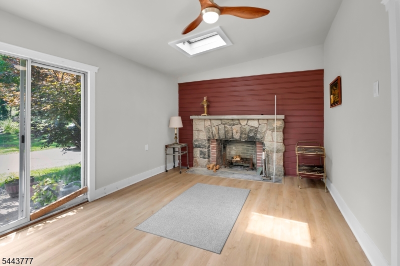 397 Berkshire Valley Rd Property Photo 6