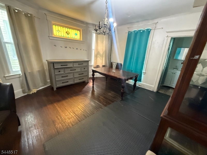 63 Saint Paul Ave Property Photo 5
