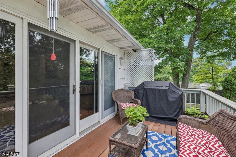 695 Berdan Ave Property Photo 12