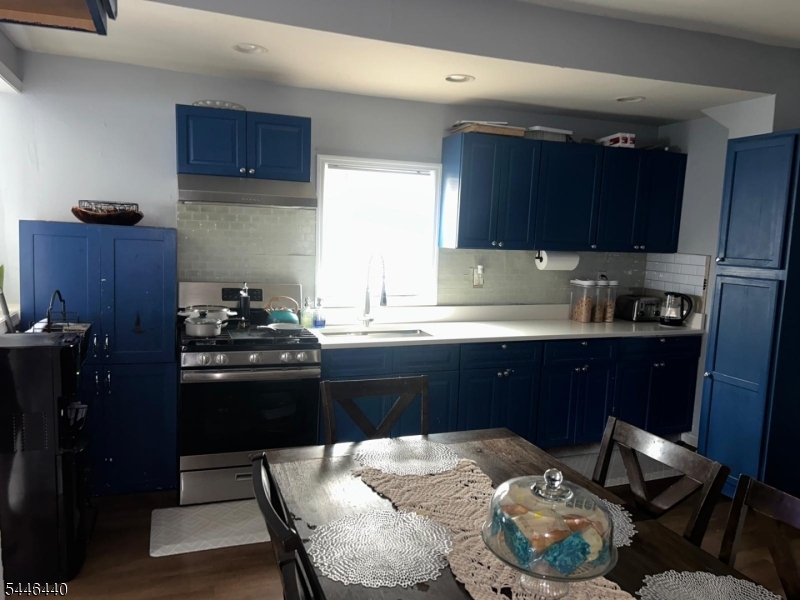 216 Inslee Pl 2 Property Photo 3