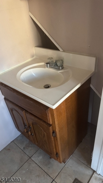 208 Main St Property Photo 9