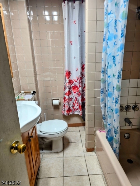 16 Crittenden St Property Photo 9