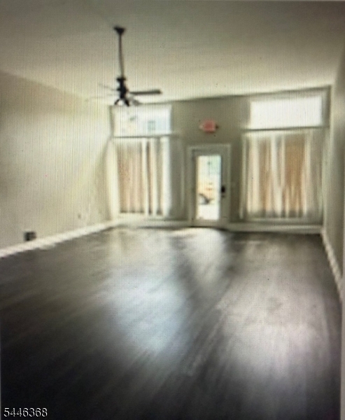499 S Main St Property Photo 2