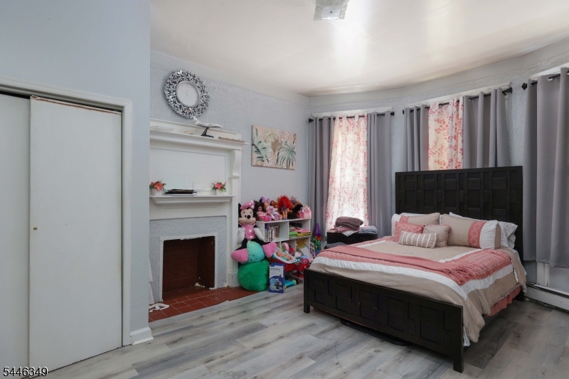 92 Chestnut St Property Photo 12