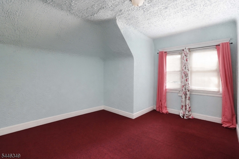 92 Chestnut St Property Photo 19
