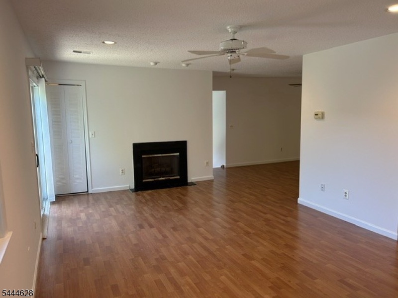 71 Colton Cir 71 Property Photo 4