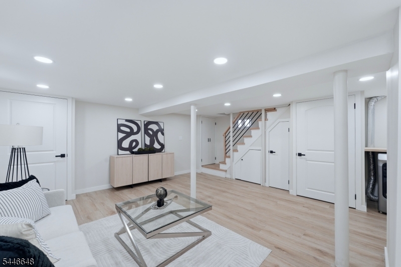 7 Virginia Ave Property Photo 25