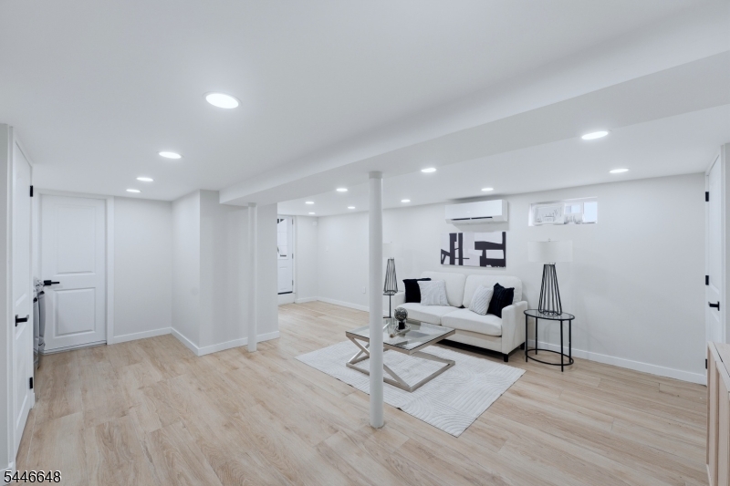 7 Virginia Ave Property Photo 26