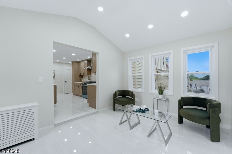 7 Virginia Ave Property Photo 29