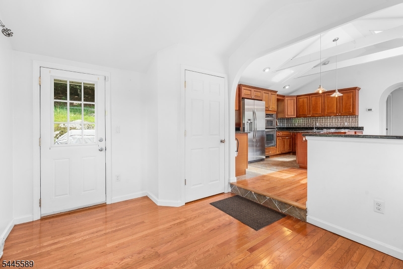112 Seneca Lake Rd Property Photo 6