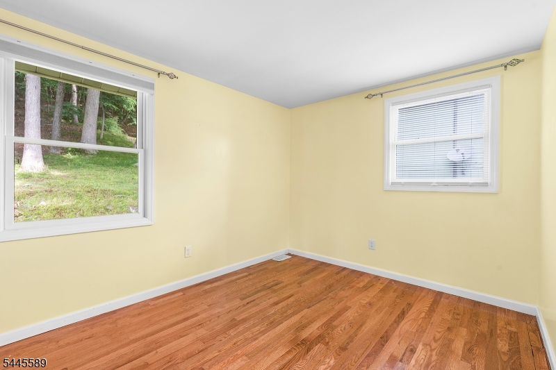 112 Seneca Lake Rd Property Photo 11