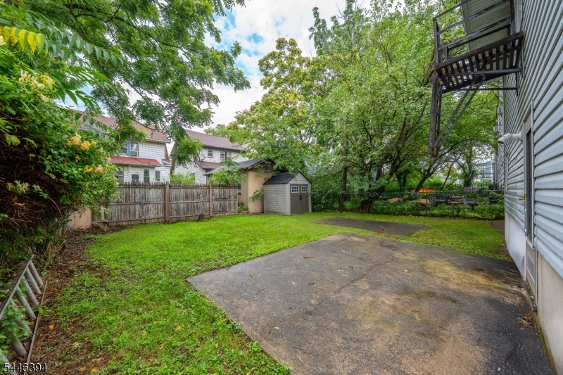 34 Young Ave Property Photo 18