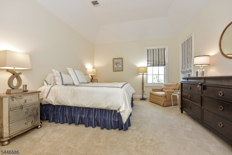 175 Cortland Dr Property Photo 32