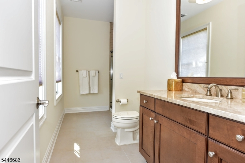 175 Cortland Dr Property Photo 35