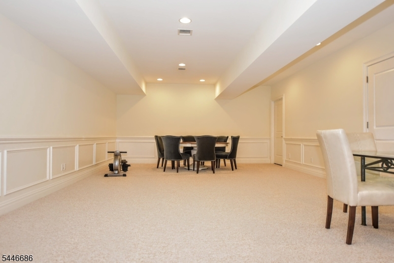 175 Cortland Dr Property Photo 37