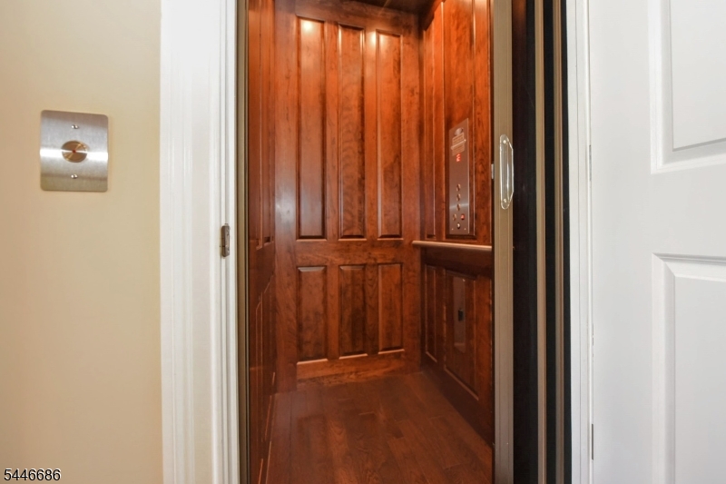 175 Cortland Dr Property Photo 39