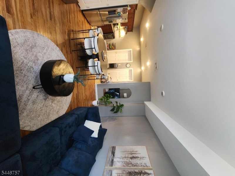 245 W Grand Property Photo 15